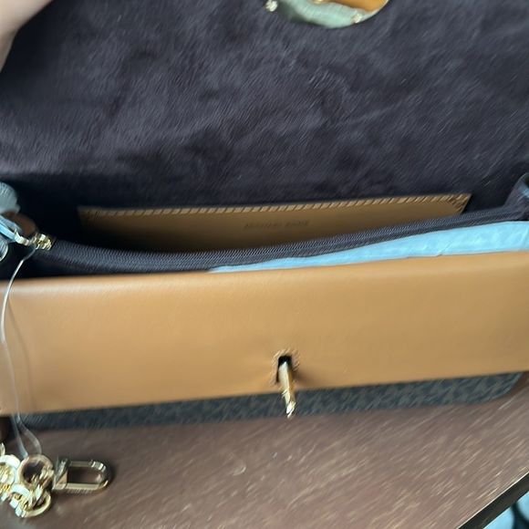 Michael Kors MD shoulder bag - Picture 12 of 16